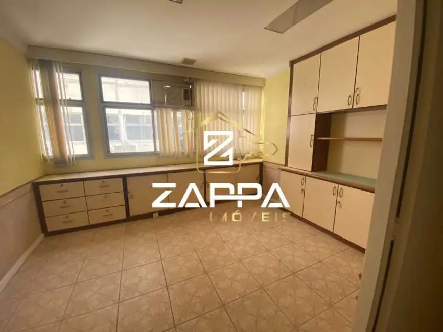 Sala Comercial à venda e para alugar, 150m2 em Rio De Janeiro - RJ - imagem 3 Foto 3 de Sala Comercial à venda e para alugar, 150m2 em Rio De Janeiro - RJ