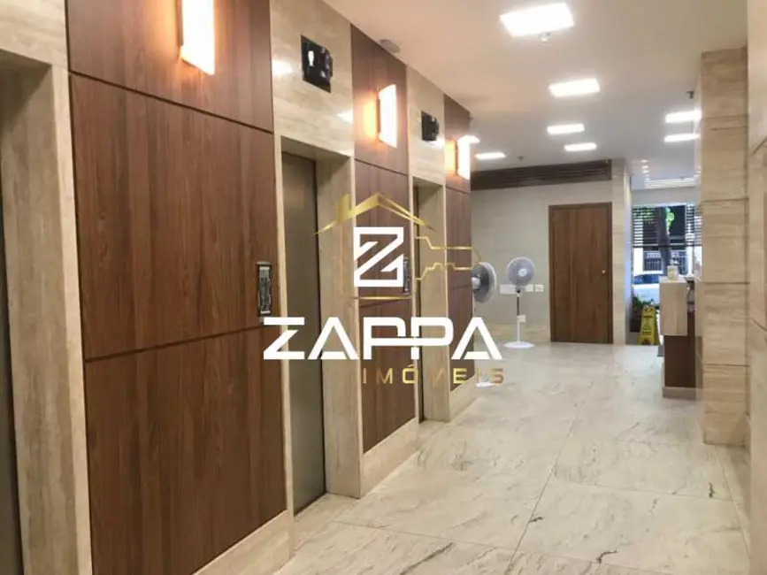 Sala Comercial à venda e para alugar, 32m2 em Rio De Janeiro - RJ - imagem 2 Foto 2 de Sala Comercial à venda e para alugar, 32m2 em Rio De Janeiro - RJ