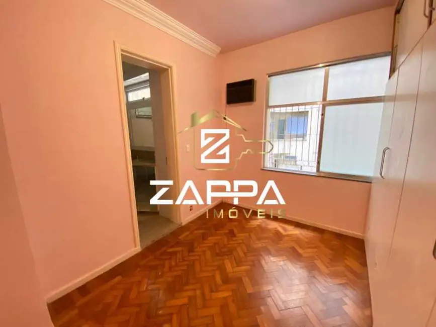 Apartamento com 3 quartos à venda, 121m2 em Rio De Janeiro - RJ - imagem 8 Foto 8 de Apartamento com 3 quartos à venda, 121m2 em Rio De Janeiro - RJ