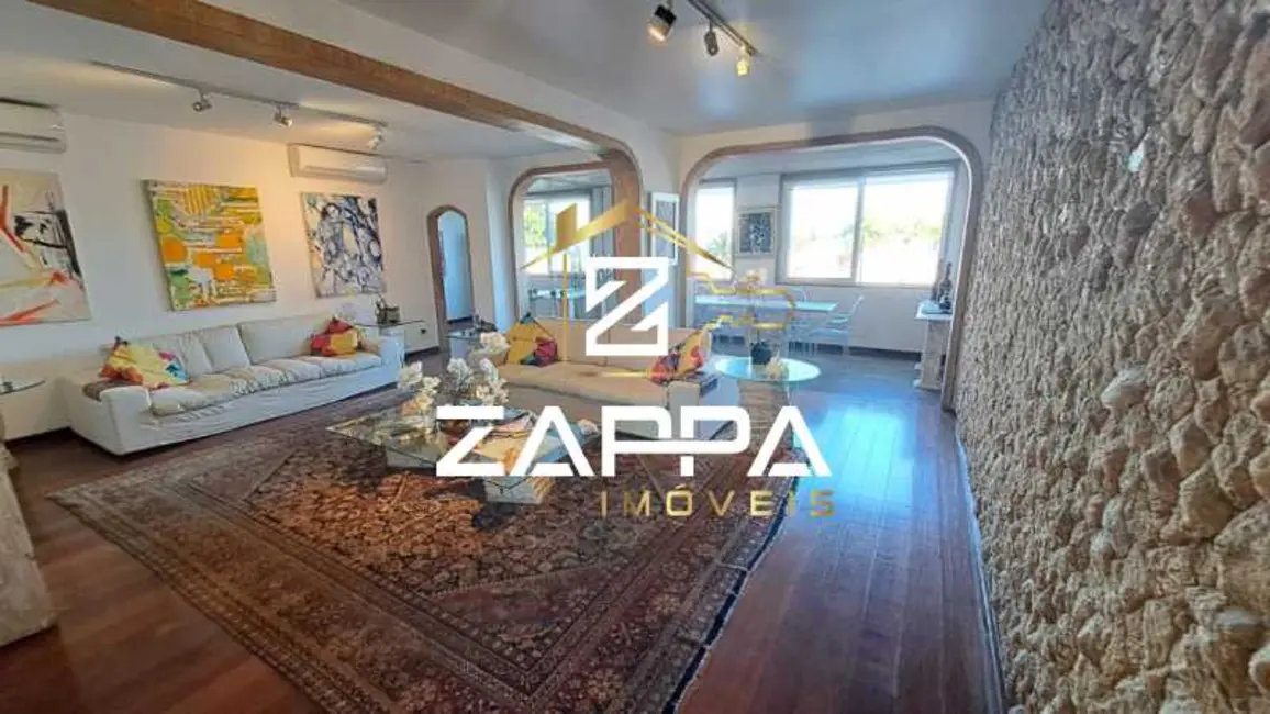 Apartamento com 3 quartos à venda, 250m2 em Rio De Janeiro - RJ - imagem 3 Foto 3 de Apartamento com 3 quartos à venda, 250m2 em Rio De Janeiro - RJ