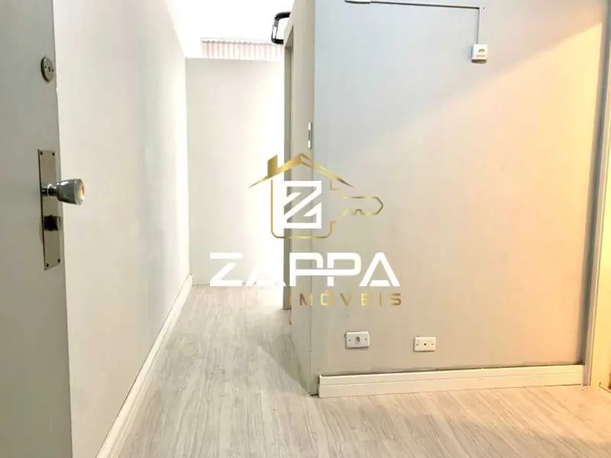 Sala Comercial à venda, 28m2 em Rio De Janeiro - RJ - imagem 4 Foto 4 de Sala Comercial à venda, 28m2 em Rio De Janeiro - RJ