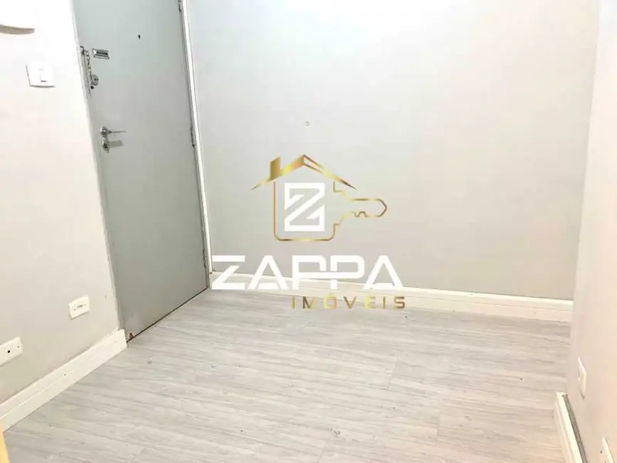 Sala Comercial à venda, 28m2 em Rio De Janeiro - RJ - imagem 3 Foto 3 de Sala Comercial à venda, 28m2 em Rio De Janeiro - RJ