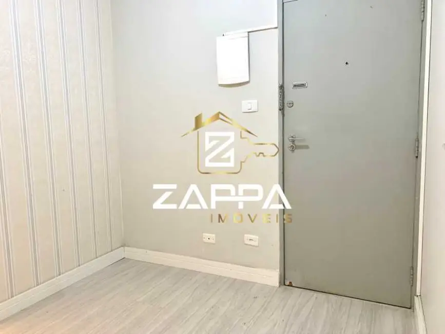 Sala Comercial à venda, 28m2 em Rio De Janeiro - RJ - imagem 2 Foto 2 de Sala Comercial à venda, 28m2 em Rio De Janeiro - RJ