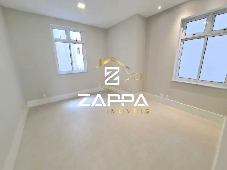 Foto 9 de Apartamento com 2 quartos à venda, 82m2 em Rio De Janeiro - RJ