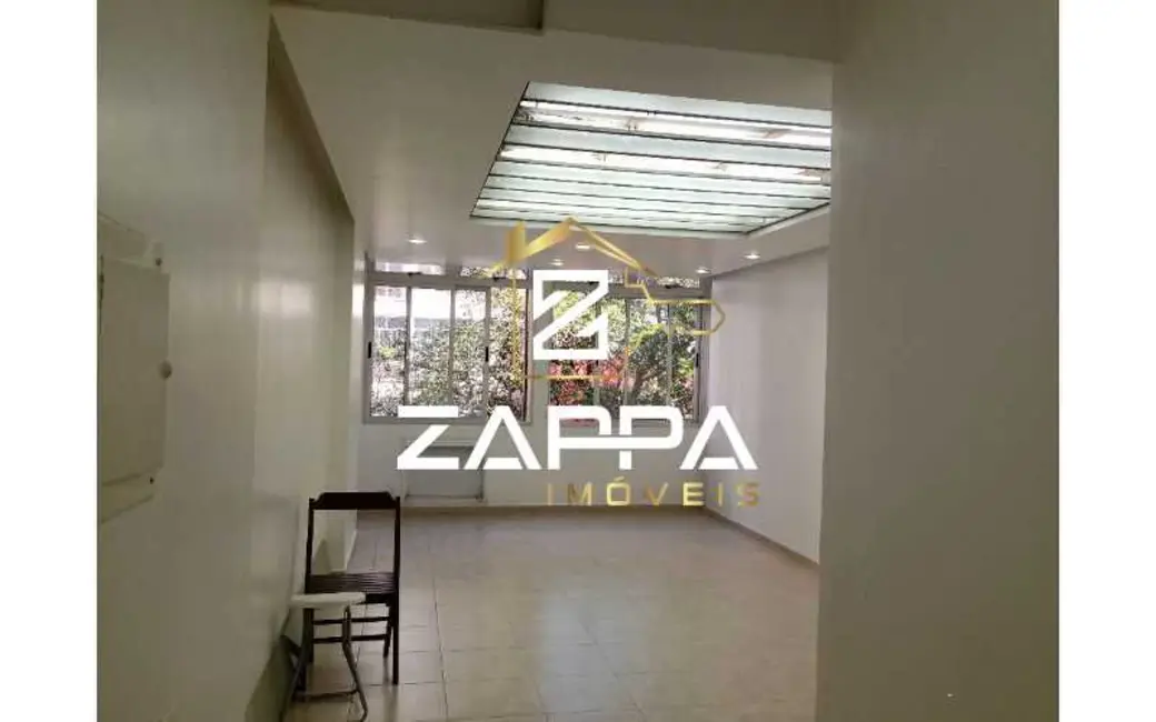 Sala Comercial à venda, 37m2 em Rio De Janeiro - RJ - imagem 4 Foto 4 de Sala Comercial à venda, 37m2 em Rio De Janeiro - RJ