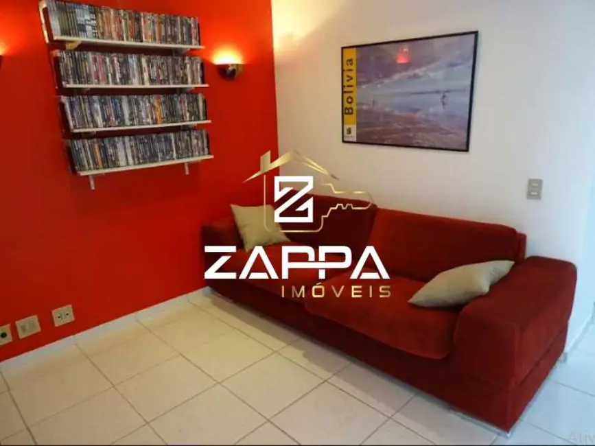 Kitnet com 1 quarto à venda, 50m2 em Rio De Janeiro - RJ - imagem 3 Foto 3 de Kitnet com 1 quarto à venda, 50m2 em Rio De Janeiro - RJ