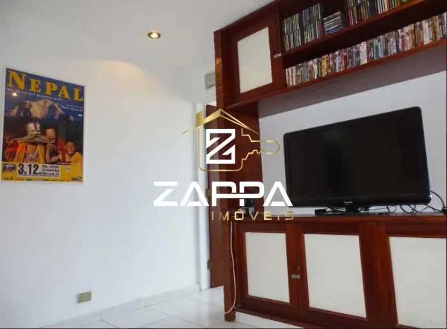 Kitnet com 1 quarto à venda, 50m2 em Rio De Janeiro - RJ - imagem 4 Foto 4 de Kitnet com 1 quarto à venda, 50m2 em Rio De Janeiro - RJ