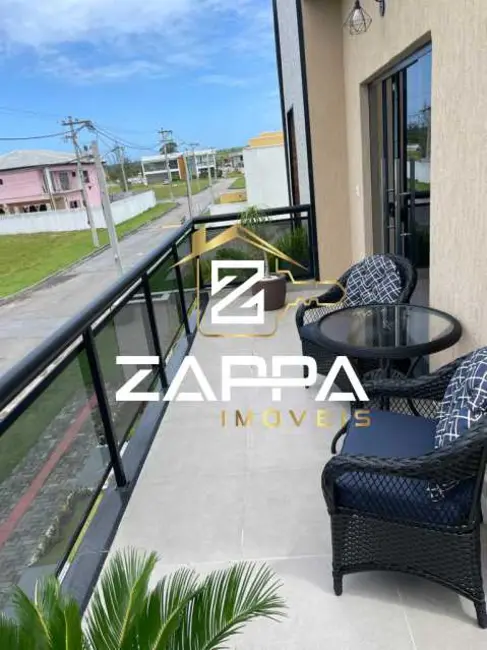 Foto 3 de Casa de Condomínio com 4 quartos à venda, 283m2 em Marica - RJ