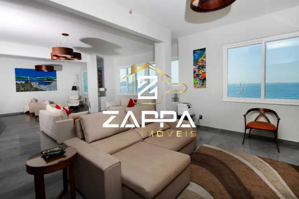 Apartamento com 3 quartos à venda, 225m2 em Rio De Janeiro - RJ - imagem 5 Foto 5 de Apartamento com 3 quartos à venda, 225m2 em Rio De Janeiro - RJ