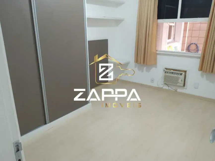 Apartamento com 3 quartos à venda, 120m2 em Rio De Janeiro - RJ - imagem 9 Foto 9 de Apartamento com 3 quartos à venda, 120m2 em Rio De Janeiro - RJ