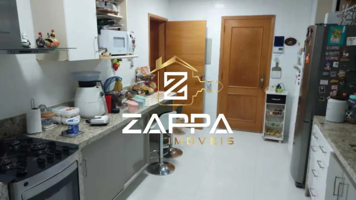 Foto 9 de Apartamento com 4 quartos à venda, 140m2 em Rio De Janeiro - RJ