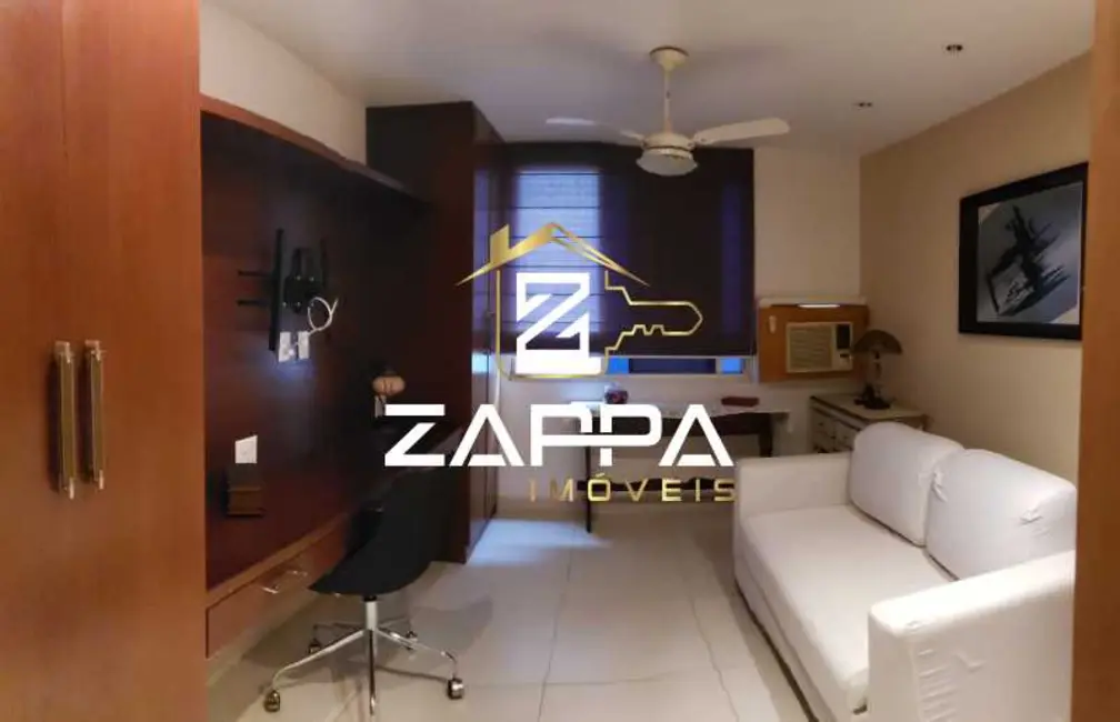 Foto 3 de Apartamento com 4 quartos à venda, 140m2 em Rio De Janeiro - RJ