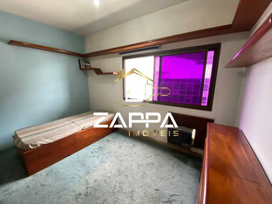 Cobertura com 4 quartos à venda, 328m2 em Rio De Janeiro - RJ - imagem 8 Foto 8 de Cobertura com 4 quartos à venda, 328m2 em Rio De Janeiro - RJ