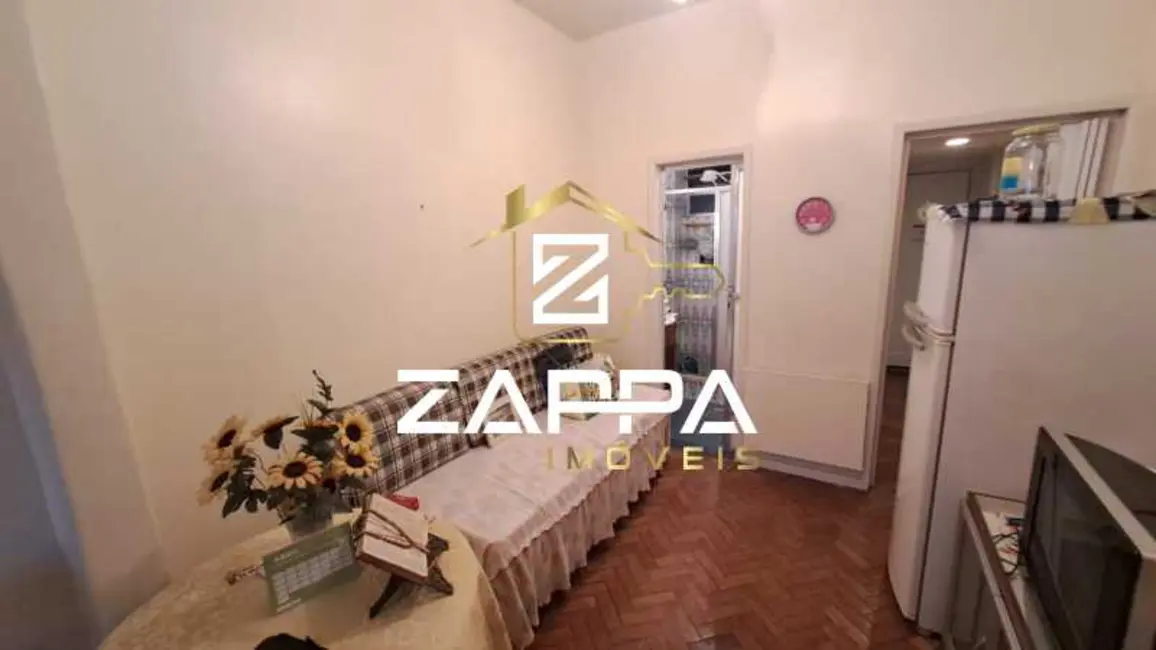 Foto 2 de Kitnet com 1 quarto à venda, 33m2 em Rio De Janeiro - RJ