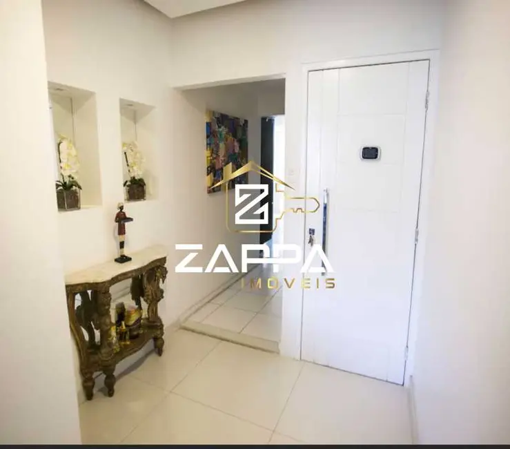 Apartamento com 3 quartos à venda, 160m2 em Rio De Janeiro - RJ - imagem 6 Foto 6 de Apartamento com 3 quartos à venda, 160m2 em Rio De Janeiro - RJ