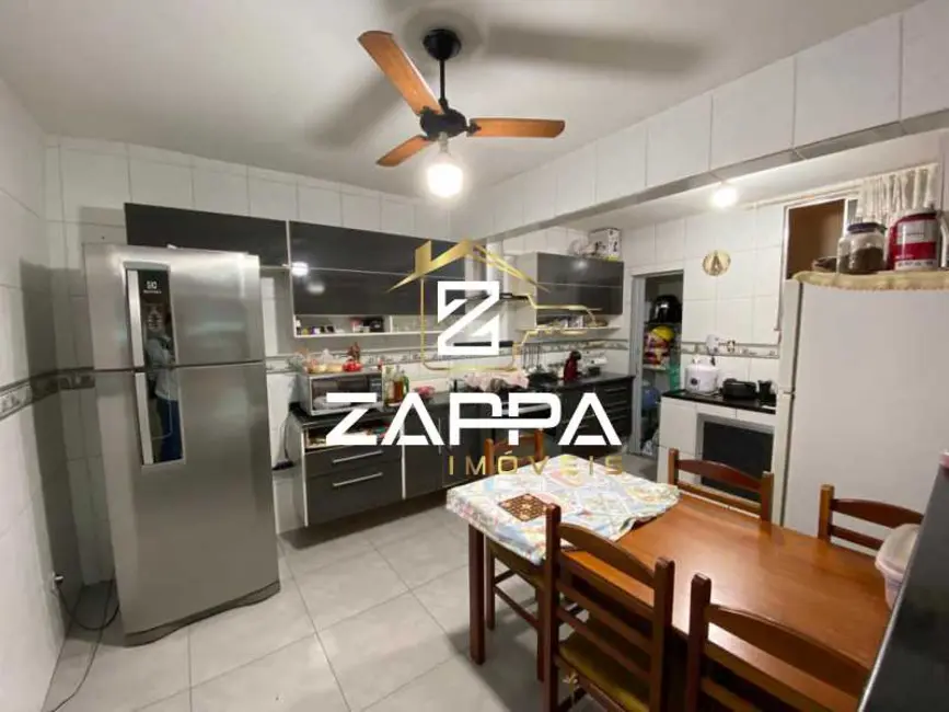 Casa à venda, 500m2 em Rio De Janeiro - RJ - imagem 4 Foto 4 de Casa à venda, 500m2 em Rio De Janeiro - RJ