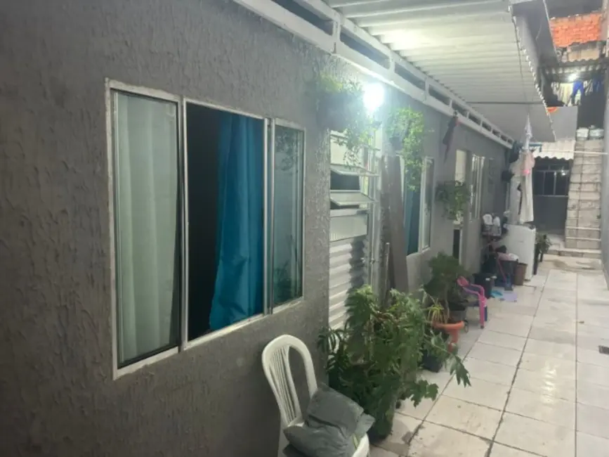 Foto 1 de Casa com 6 quartos à venda, 250m2 em Cidade Tiradentes, São Paulo - SP