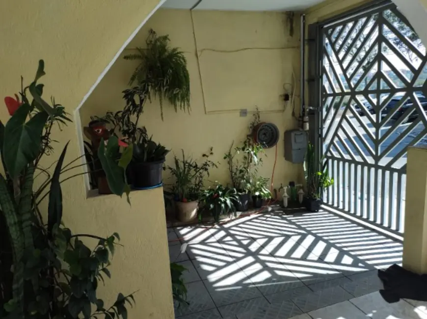 Foto 5 de Casa com 3 quartos à venda, 130m2 em Conjunto Habitacional Castro Alves, São Paulo - SP