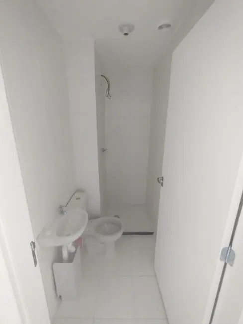 Foto 4 de Apartamento com 2 quartos para alugar, 46m2 em Guaianazes, São Paulo - SP