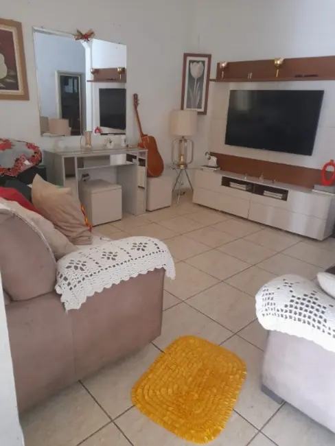 Casa com 3 quartos à venda, 23m2 em Conjunto Habitacional Castro Alves, São Paulo - SP - imagem 1 Foto 1 de Casa com 3 quartos à venda, 23m2 em Conjunto Habitacional Castro Alves, São Paulo - SP