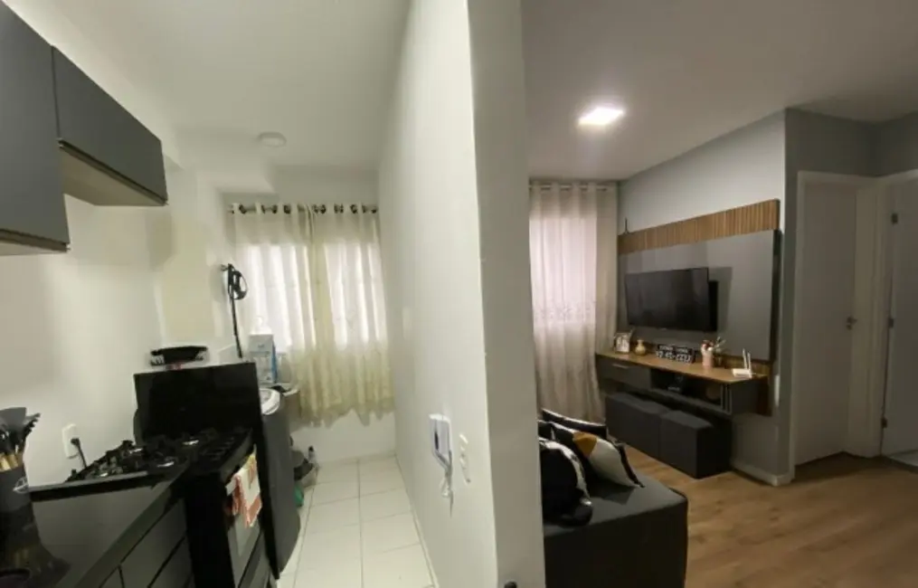 Foto 3 de Apartamento com 2 quartos à venda, 42m2 em Guaianazes, São Paulo - SP