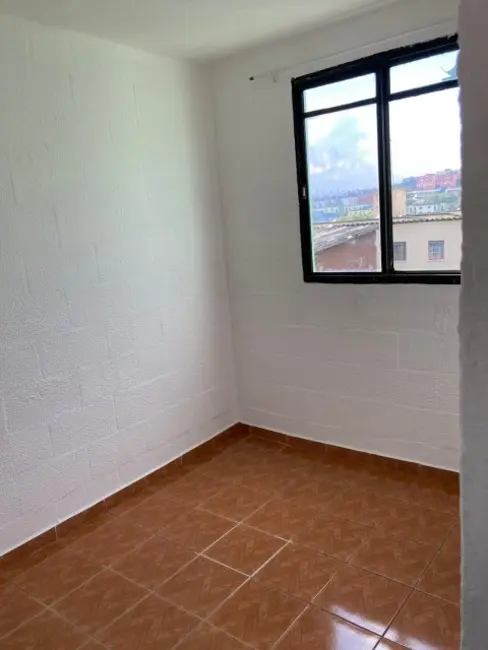 Apartamento com 2 quartos à venda, 46m2 em Cidade Tiradentes, São Paulo - SP - imagem 3 Foto 3 de Apartamento com 2 quartos à venda, 46m2 em Cidade Tiradentes, São Paulo - SP