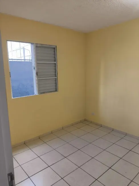 Foto 4 de Apartamento com 2 quartos para alugar, 46m2 em Conjunto Residencial José Bonifácio, São Paulo - SP