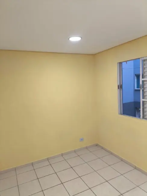 Foto 3 de Apartamento com 2 quartos para alugar, 46m2 em Conjunto Residencial José Bonifácio, São Paulo - SP