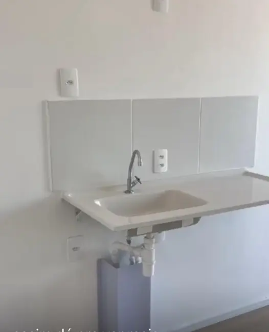 Foto 3 de Apartamento com 1 quarto para alugar, 25m2 em Jardim Imperador (Zona Leste), São Paulo - SP