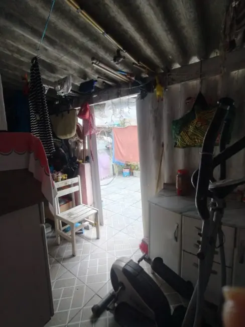 Foto 2 de Casa com 6 quartos à venda, 120m2 em Cidade Tiradentes, São Paulo - SP