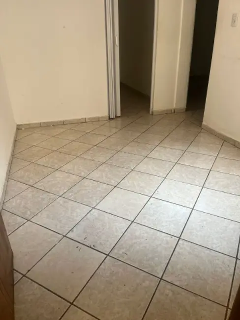 Foto 5 de Apartamento com 2 quartos para alugar, 42m2 em Conjunto Habitacional Castro Alves, São Paulo - SP