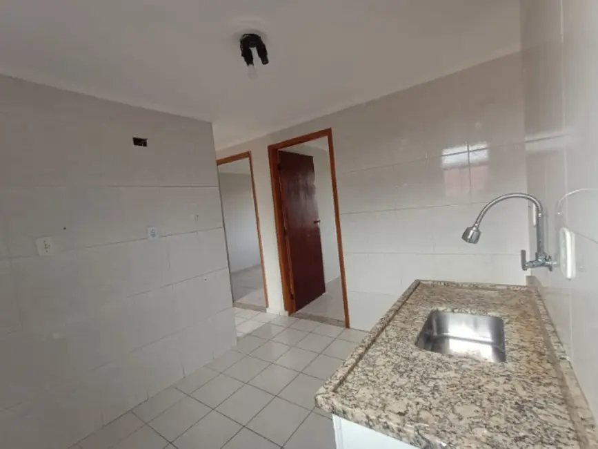 Foto 2 de Apartamento com 2 quartos à venda, 46m2 em Conjunto Habitacional Castro Alves, São Paulo - SP