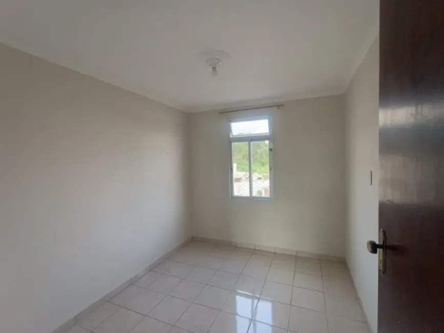 Foto 6 de Apartamento com 2 quartos à venda, 46m2 em Conjunto Habitacional Castro Alves, São Paulo - SP