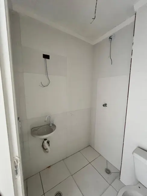 Foto 3 de Apartamento com 2 quartos para alugar, 32m2 em Jardim Helian, São Paulo - SP