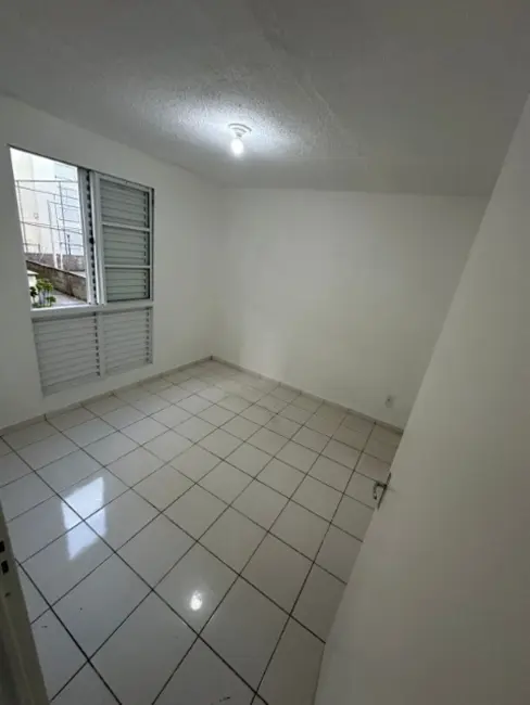 Apartamento com 2 quartos à venda, 46m2 em Conjunto Residencial José Bonifácio, São Paulo - SP - imagem 9 Foto 9 de Apartamento com 2 quartos à venda, 46m2 em Conjunto Residencial José Bonifácio, São Paulo - SP