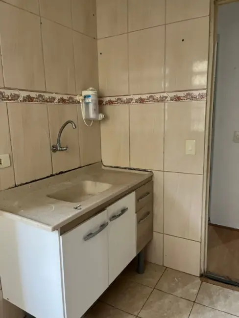 Apartamento com 2 quartos para alugar, 42m2 em Conjunto Habitacional Santa Etelvina III, São Paulo - SP - imagem 8 Foto 8 de Apartamento com 2 quartos para alugar, 42m2 em Conjunto Habitacional Santa Etelvina III, São Paulo - SP