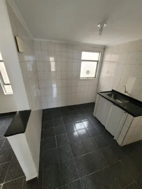 Foto 5 de Apartamento com 2 quartos para alugar, 44m2 em Conjunto Habitacional Juscelino Kubitschek, São Paulo - SP