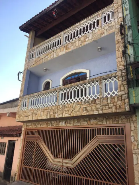 Sobrado com 4 quartos à venda, 85m2 em Itaquera, São Paulo - SP - imagem 2 Foto 2 de Sobrado com 4 quartos à venda, 85m2 em Itaquera, São Paulo - SP