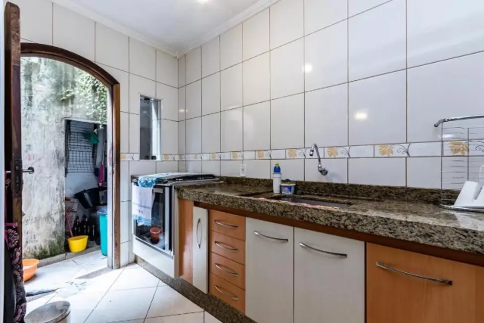Sobrado com 4 quartos à venda, 85m2 em Itaquera, São Paulo - SP - imagem 9 Foto 9 de Sobrado com 4 quartos à venda, 85m2 em Itaquera, São Paulo - SP
