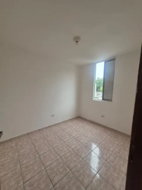 Apartamento com 2 quartos à venda, 46m2 em Conjunto Residencial José Bonifácio, São Paulo - SP - imagem 8 Foto 8 de Apartamento com 2 quartos à venda, 46m2 em Conjunto Residencial José Bonifácio, São Paulo - SP