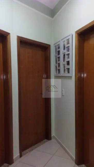 Casa com 3 quartos à venda, 282m2 em Residencial e Comercial Palmares, Ribeirao Preto - SP - imagem 4 Foto 4 de Casa com 3 quartos à venda, 282m2 em Residencial e Comercial Palmares, Ribeirao Preto - SP