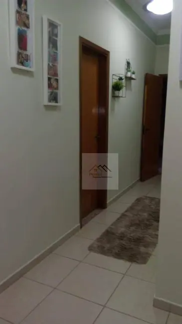 Casa com 3 quartos à venda, 282m2 em Residencial e Comercial Palmares, Ribeirao Preto - SP - imagem 9 Foto 9 de Casa com 3 quartos à venda, 282m2 em Residencial e Comercial Palmares, Ribeirao Preto - SP