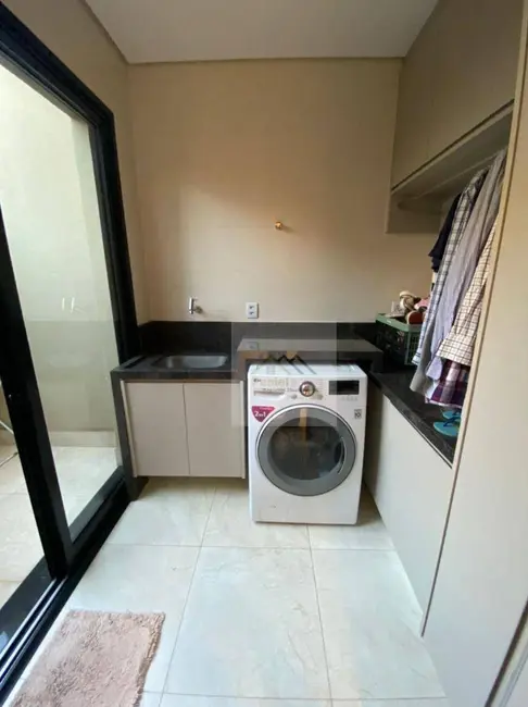 Sobrado com 3 quartos à venda, 300m2 em Recreio das Acácias, Ribeirao Preto - SP - imagem 7 Foto 7 de Sobrado com 3 quartos à venda, 300m2 em Recreio das Acácias, Ribeirao Preto - SP