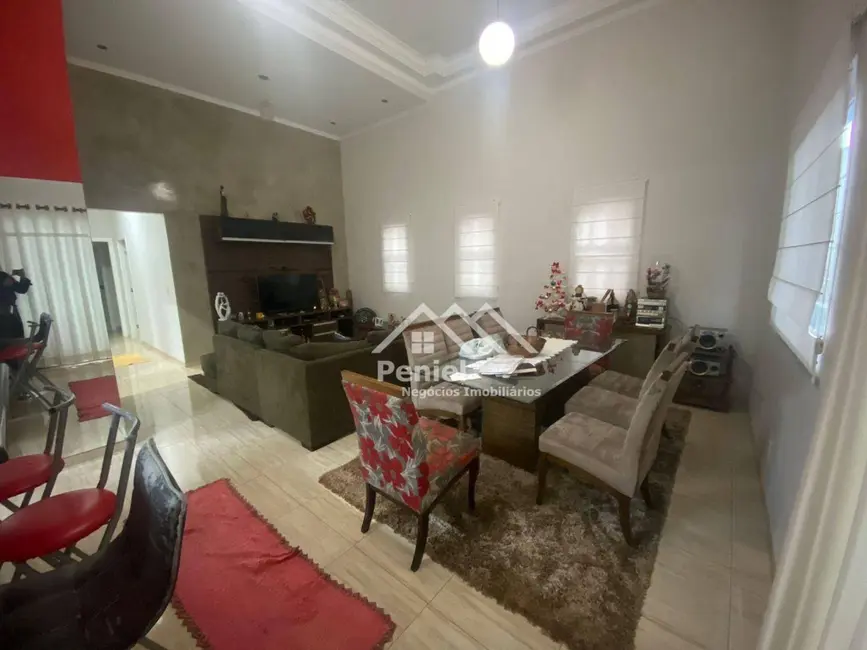 Foto 1 de Casa com 3 quartos à venda, 200m2 em Ribeirao Preto - SP