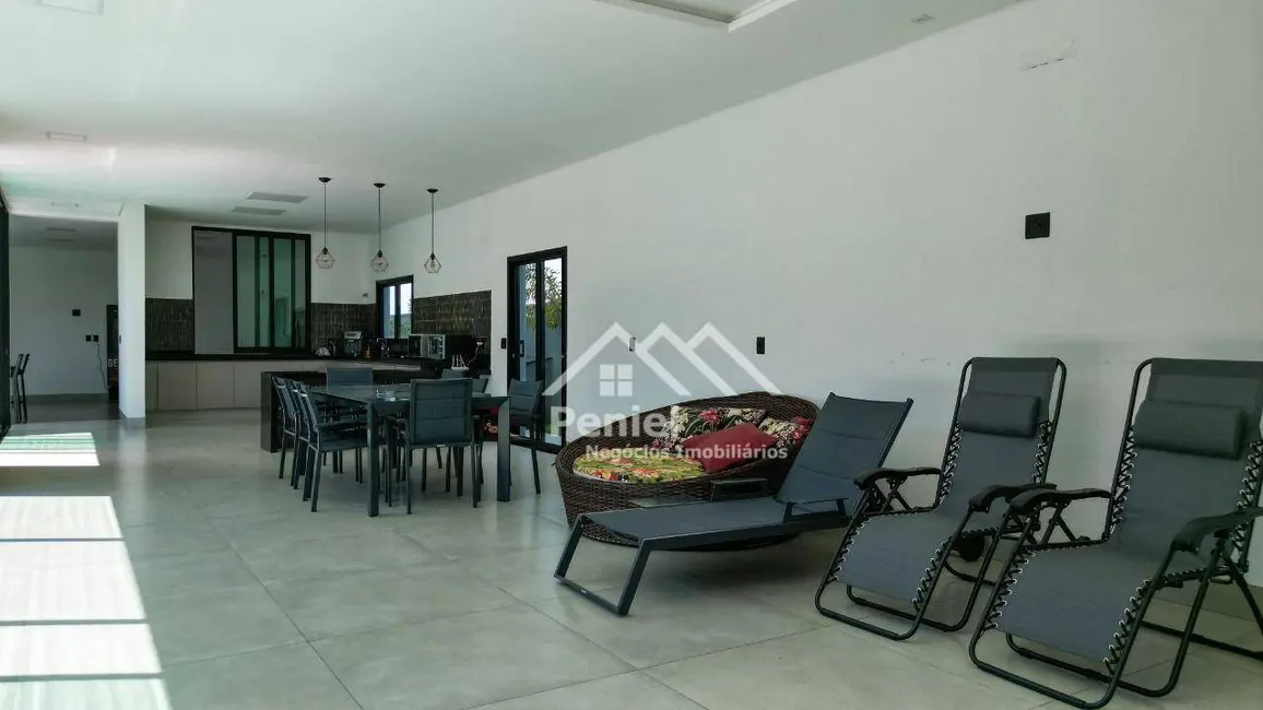 Sobrado com 7 quartos à venda, 580m2 em Rifaina - SP - imagem 5 Foto 5 de Sobrado com 7 quartos à venda, 580m2 em Rifaina - SP