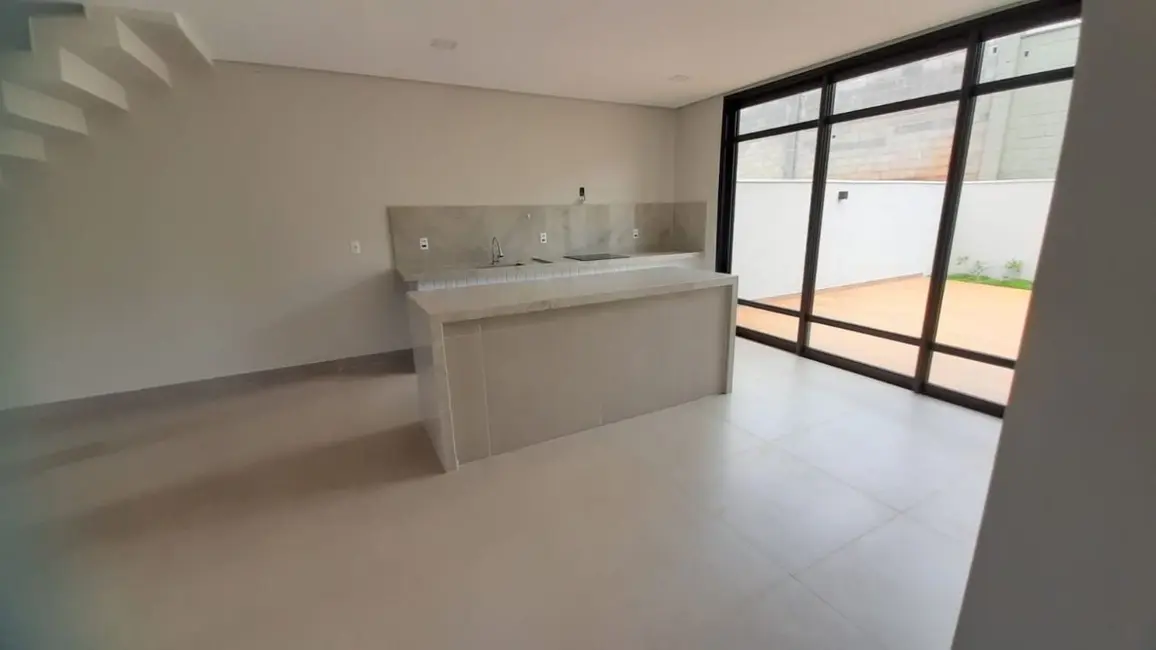 Casa de Condomínio com 3 quartos à venda, 255m2 em Ribeirao Preto - SP - imagem 3 Foto 3 de Casa de Condomínio com 3 quartos à venda, 255m2 em Ribeirao Preto - SP