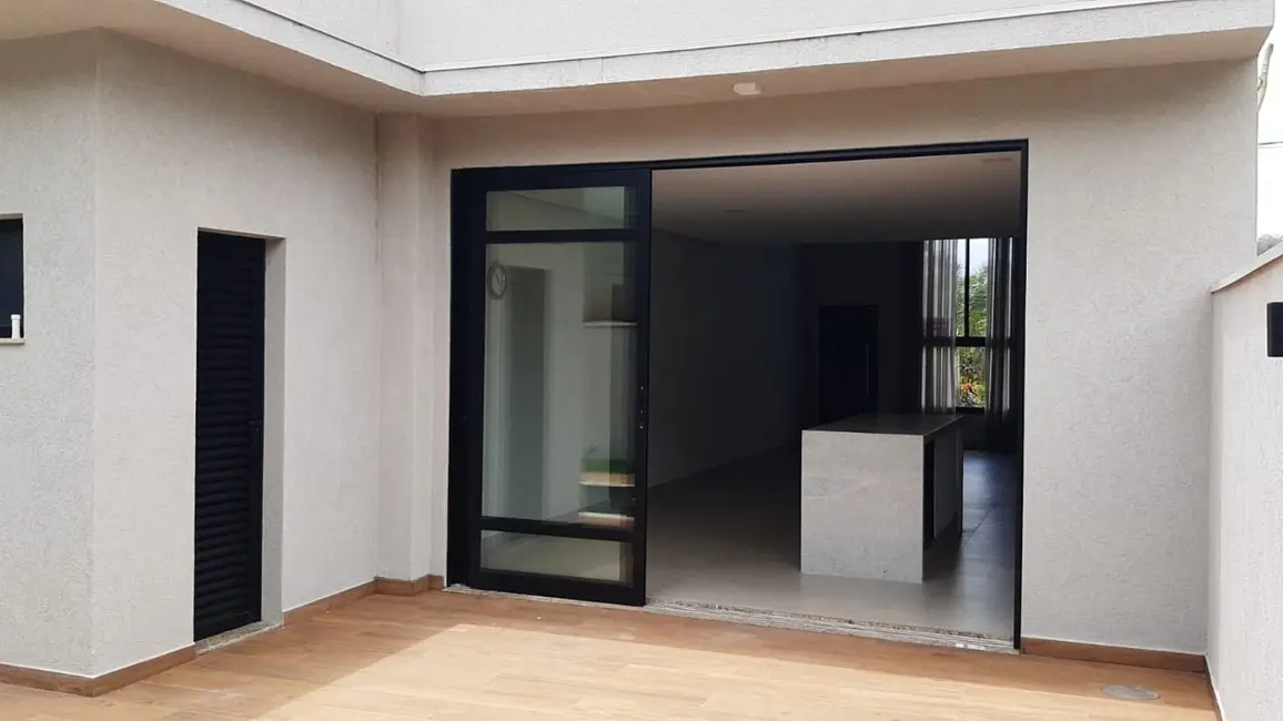 Casa de Condomínio com 3 quartos à venda, 255m2 em Ribeirao Preto - SP - imagem 9 Foto 9 de Casa de Condomínio com 3 quartos à venda, 255m2 em Ribeirao Preto - SP