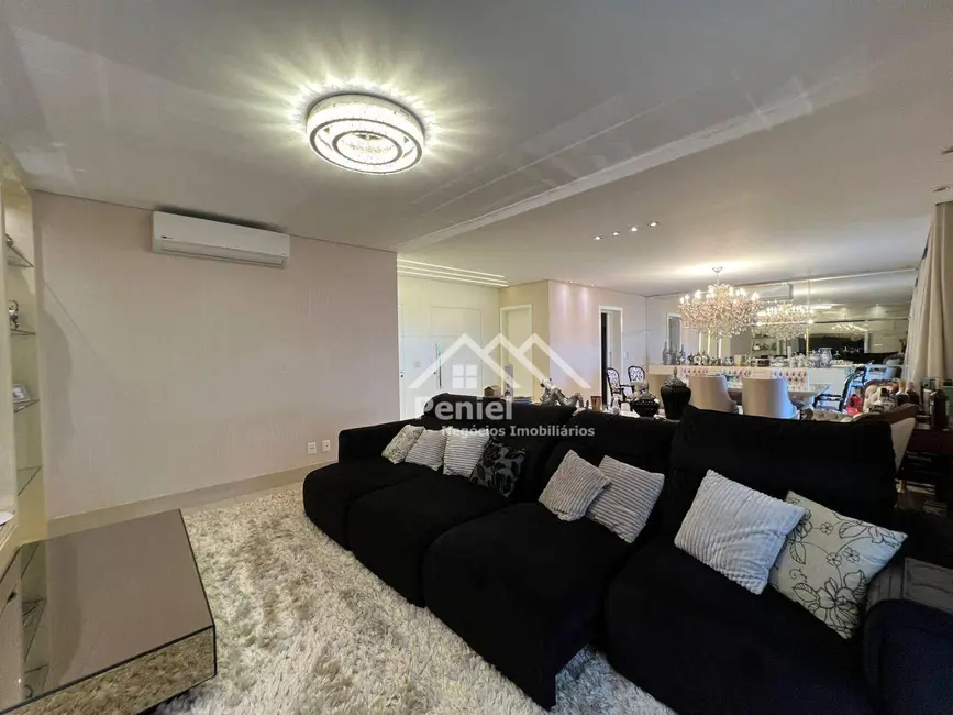 Apartamento com 4 quartos à venda, 287m2 em Jardim Botânico, Ribeirao Preto - SP - imagem 8 Foto 8 de Apartamento com 4 quartos à venda, 287m2 em Jardim Botânico, Ribeirao Preto - SP