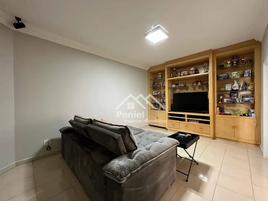 Sobrado com 4 quartos à venda, 1075m2 em Ribeirao Preto - SP - imagem 8 Foto 8 de Sobrado com 4 quartos à venda, 1075m2 em Ribeirao Preto - SP
