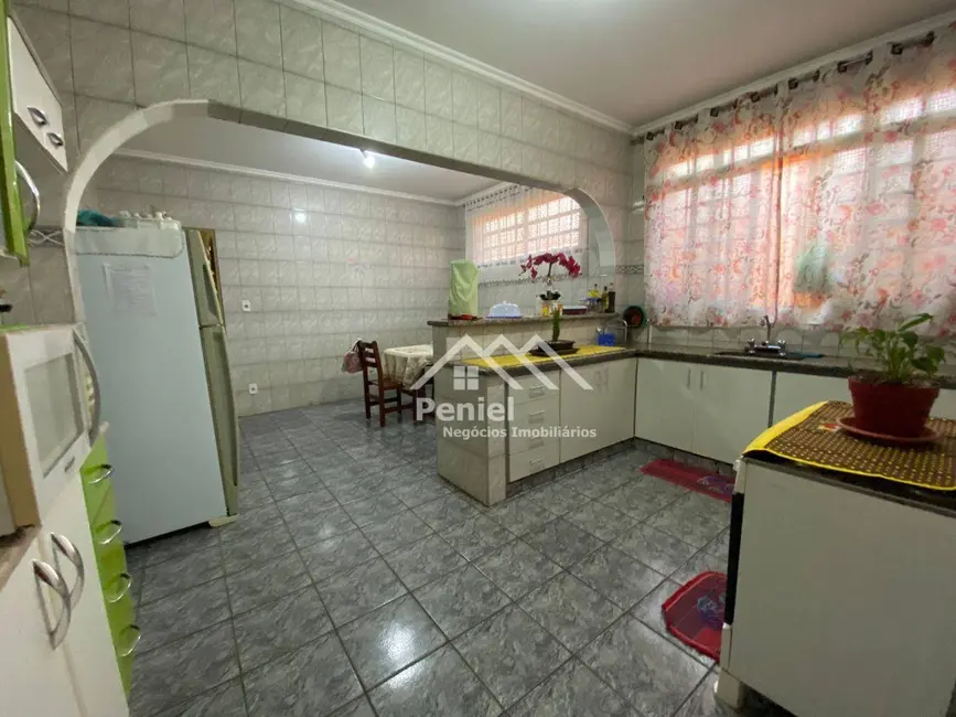 Sobrado com 3 quartos à venda, 130m2 em Jardim Heitor Rigon, Ribeirao Preto - SP - imagem 8 Foto 8 de Sobrado com 3 quartos à venda, 130m2 em Jardim Heitor Rigon, Ribeirao Preto - SP